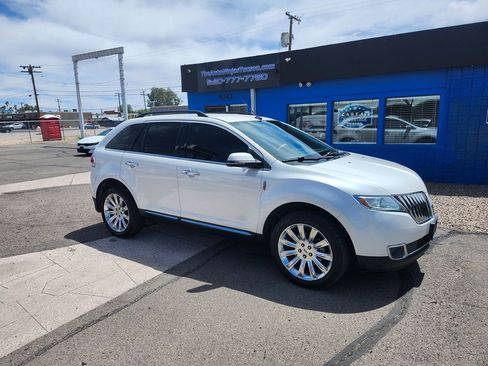 Used 2015 Lincoln MKX FWD w/ Equipment Group 101A image 8