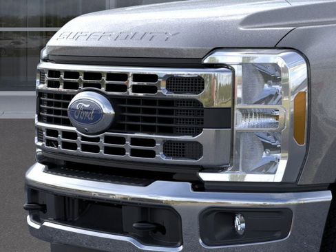 New 2026 Ford F350 XLT w/ 360-Degree Camera Package AWD/4WD image 17