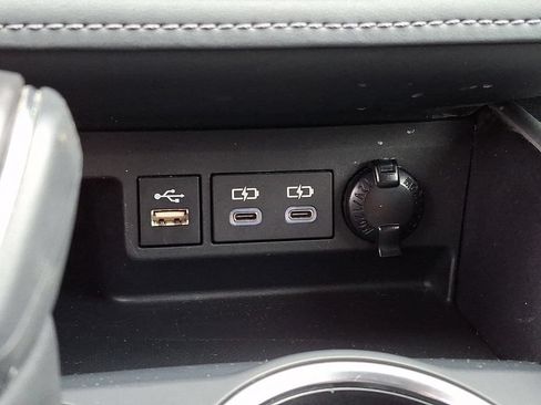 Certified 2025 Toyota Highlander LE AWD/4WD image 18