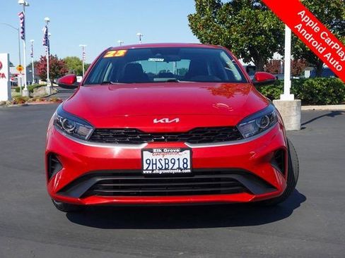 Used 2023 Kia Forte LXS w/ LXS Technology Package image 5