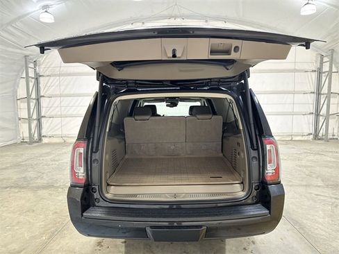 Certified 2020 GMC Yukon XL SLT w/ Open Road Package image 27