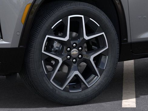 New 2026 Chevrolet Traverse High Country w/ LPO, Floor Liner Package image 9