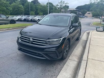 Used 2024 Volkswagen Tiguan SE