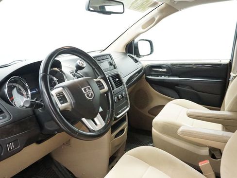 Used 2013 Dodge Grand Caravan American Value Package w/ UConnect Hands-Free Group image 28