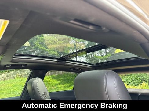 Used 2023 Cadillac XT4 Premium Luxury w/ Cold Weather Package AWD/4WD image 23