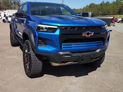 Used 2024 Chevrolet Colorado ZR2 image 1