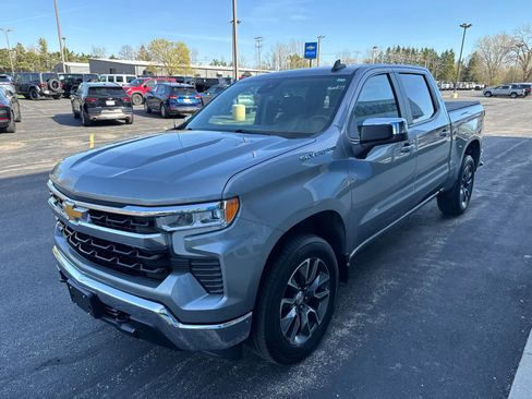 Used 2023 Chevrolet Silverado 1500 LT AWD/4WD image 12