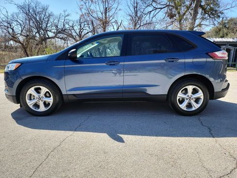 Used 2019 Ford Edge SE image 4