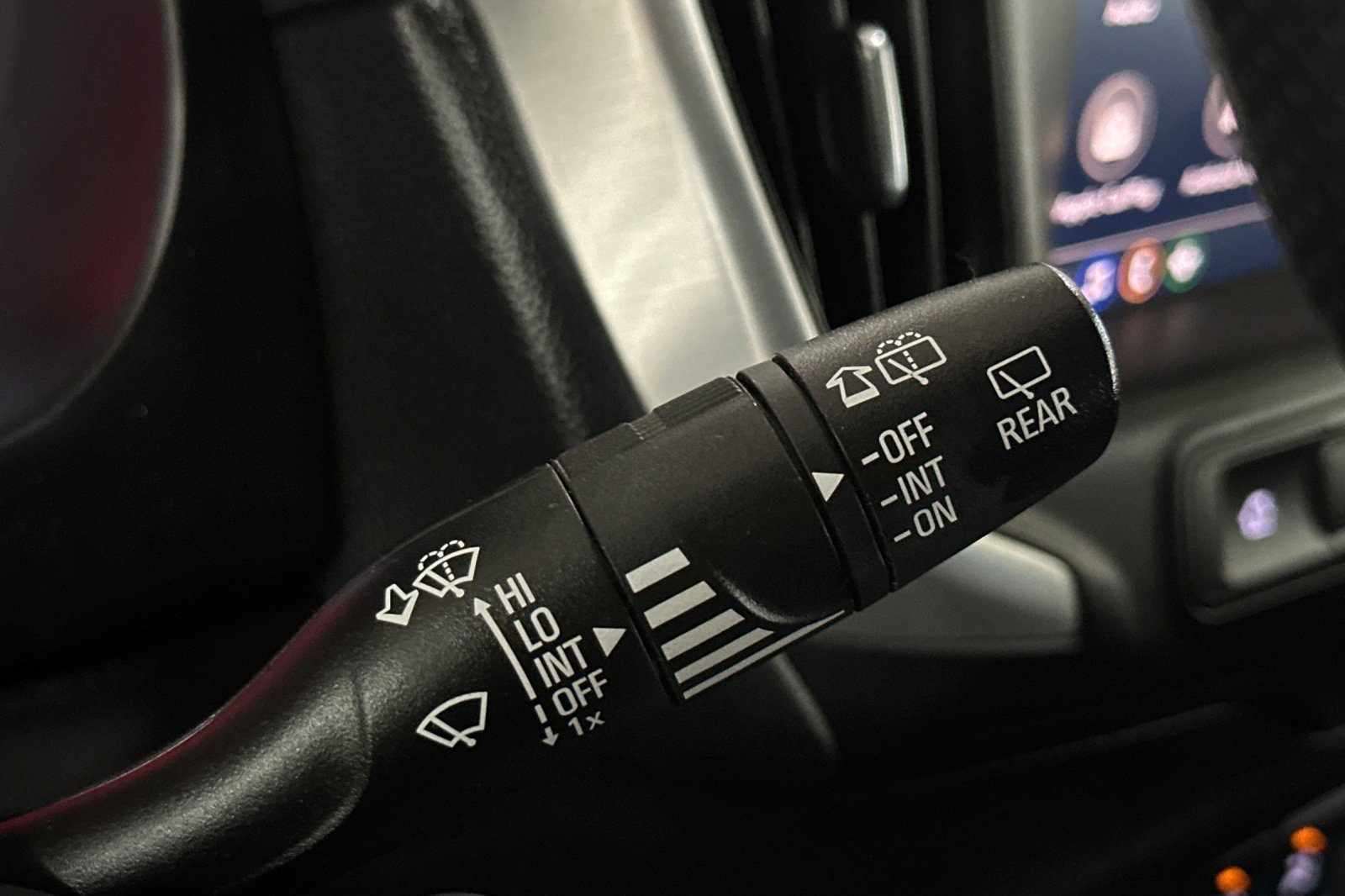 Used 2022 GMC Terrain SLE w/ Driver Convenience Package FWD image 39