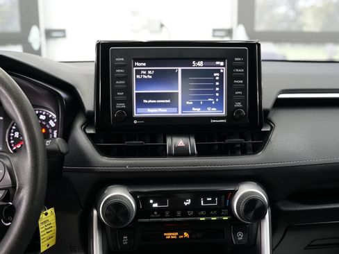 Used 2020 Toyota RAV4 LE w/ All Weather Liner Package AWD/4WD image 21
