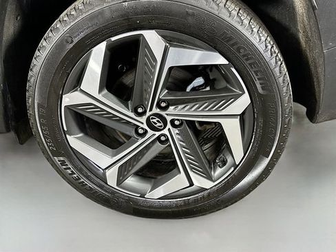 Used 2024 Hyundai Tucson Limited image 32
