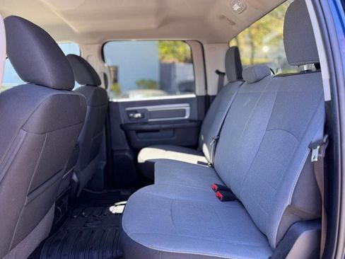Used 2021 RAM 1500 Classic SLT w/ SLT Plus D←cor Group AWD/4WD image 23
