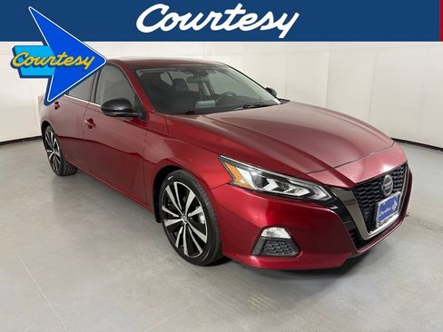Used 2021 Nissan Altima 2.0 SR FWD image 1