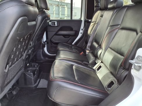 Used 2020 Jeep Gladiator Rubicon image 19