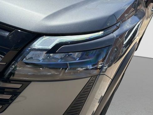 New 2026 Nissan Pathfinder SL AWD/4WD image 10