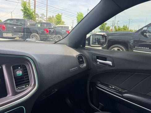 Used 2019 Dodge Charger GT image 4