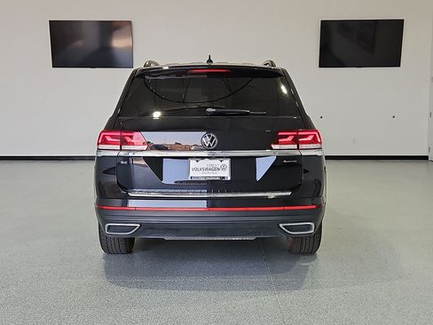 Used 2023 Volkswagen Atlas SE AWD/4WD image 7