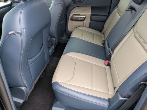 New 2025 Ford Maverick Lariat image 43