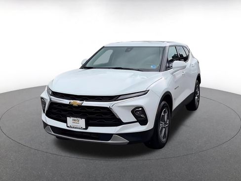 Used 2025 Chevrolet Blazer LT FWD image 6