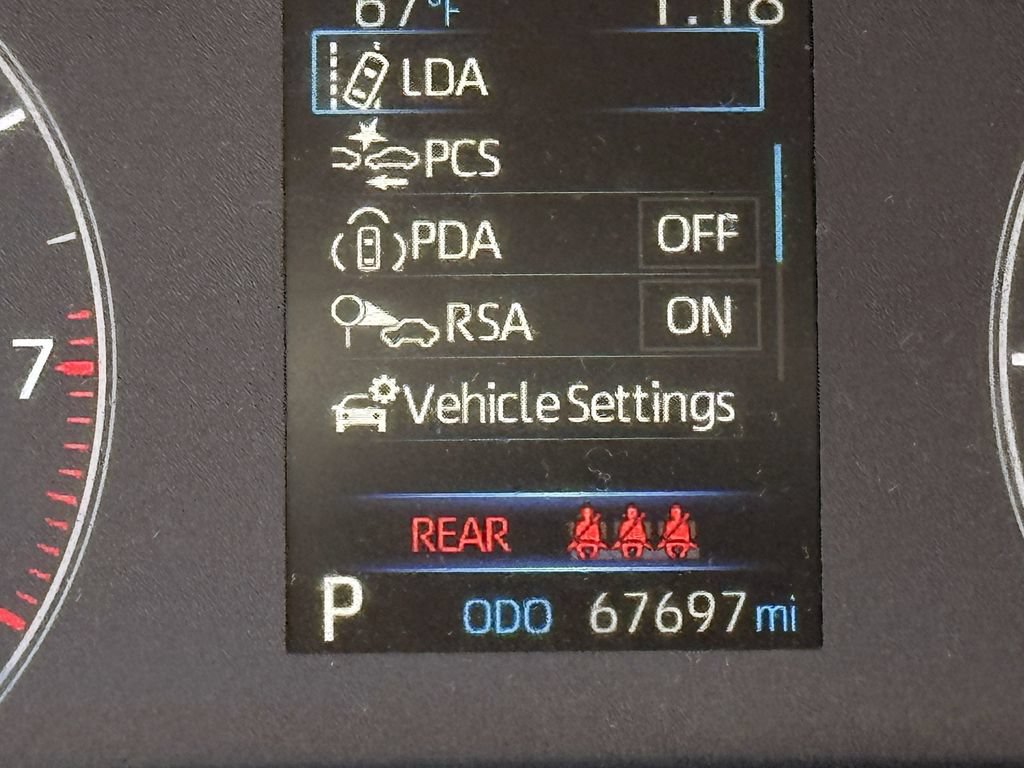 Used 2024 Toyota Corolla LE FWD image 17