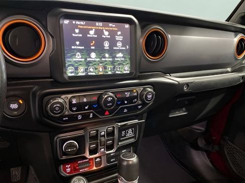Used 2022 Jeep Gladiator Mojave w/ LED Lighting Group AWD/4WD image 15