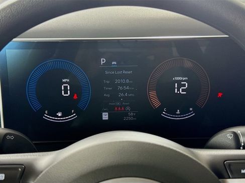 Certified 2025 Hyundai Tucson SE image 16