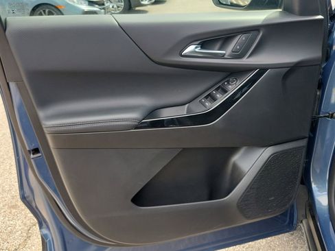 Used 2025 Chevrolet Equinox LT image 19