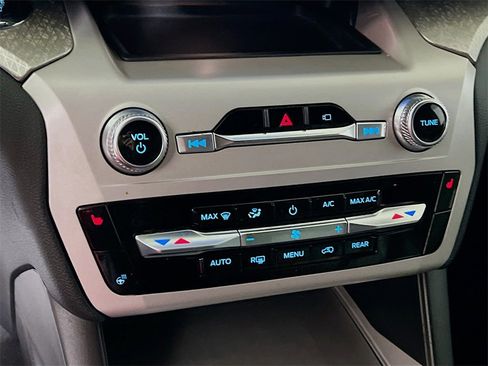 Used 2023 Ford Explorer Timberline w/ Timberline Technology Package image 15