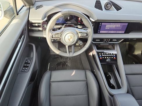 New 2026 Porsche Macan 4 Electric image 12