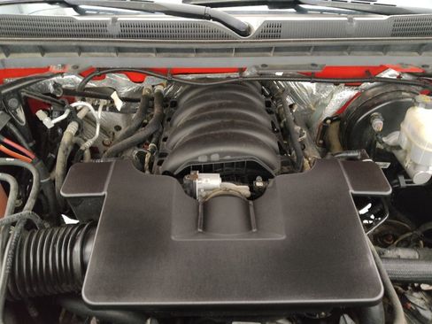 Used 2018 Chevrolet Silverado 1500 LT w/ All Star Edition image 30