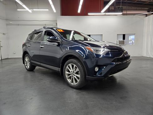 Used 2017 Toyota RAV4 Limited AWD/4WD image 4