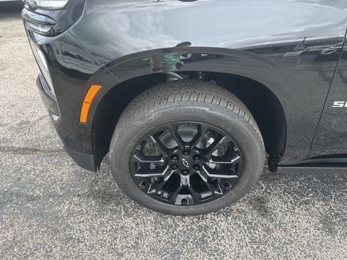 New 2026 Chevrolet Suburban High Country AWD/4WD image 10