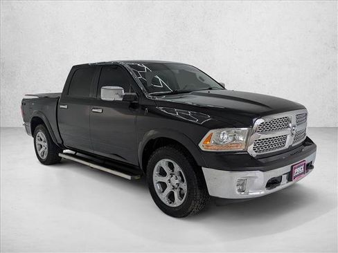 Used 2016 RAM 1500 Laramie w/ Convenience Group image 3