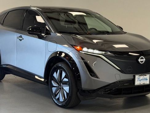 Used 2023 Nissan Ariya AWD image 6
