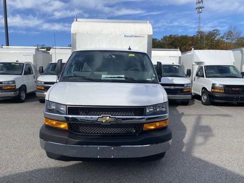 New 2025 Chevrolet Express 3500 w/ Power Convenience Package image 2