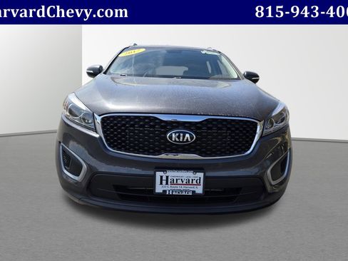 Used 2017 Kia Sorento AWD w/ LX Convenience Package image 2