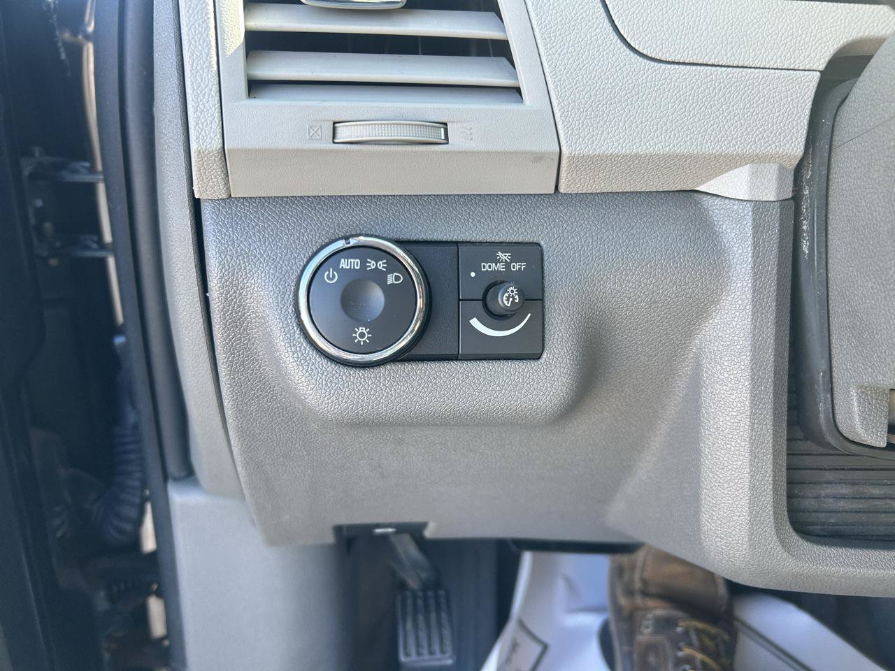 Used 2011 Chevrolet Traverse LS AWD/4WD image 25