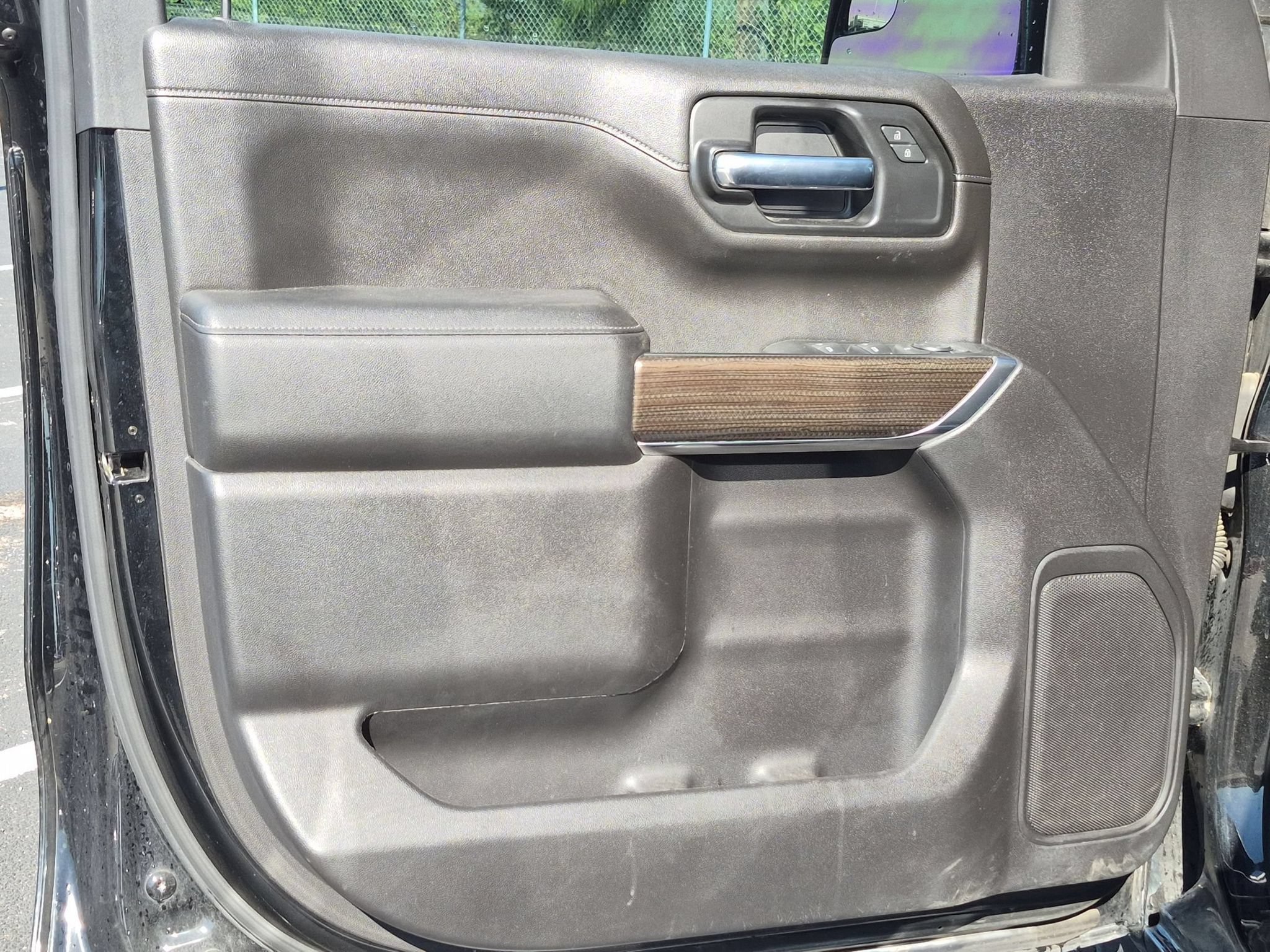 Used 2021 Chevrolet Silverado 1500 LT RWD image 11