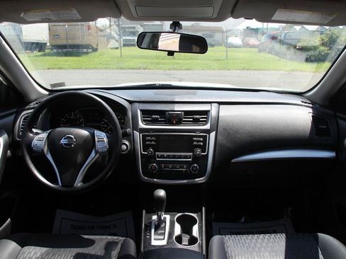 Used 2017 Nissan Altima 2.5 S w/ Power Driver Seat Package FWD image 24