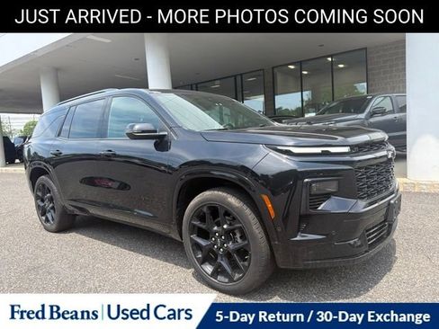 Used 2024 Chevrolet Traverse RS AWD/4WD image 1