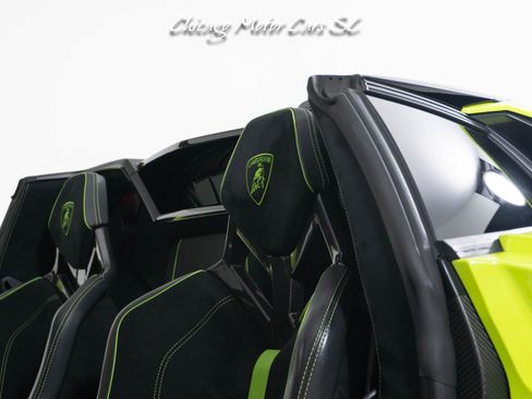 Used 2016 Lamborghini Aventador LP 750-4 Superveloce AWD/4WD image 22