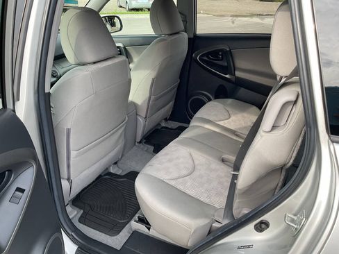 Used 2011 Toyota RAV4 4WD w/ Base L4 Extra Value Pkg image 24