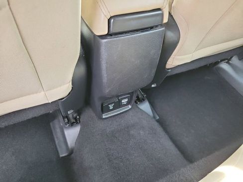 Used 2019 Jeep Compass Sport w/ Tech Group FWD image 10