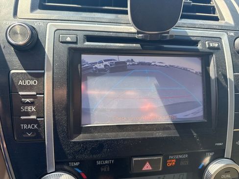 Used 2012 Toyota Camry XLE FWD image 9