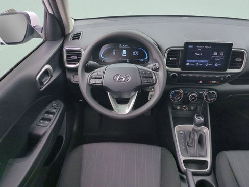 New 2026 Hyundai Venue SE FWD image 15