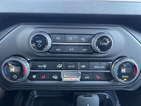 New 2026 Ford Bronco Outer Banks image 21