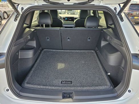 New 2026 Volkswagen Tiguan SE R-Line AWD/4WD image 29