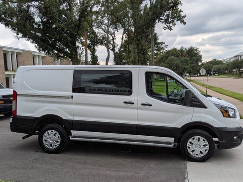 Used 2025 Ford Transit 250 Low Roof w/ Exterior Upgrade Package RWD image 4