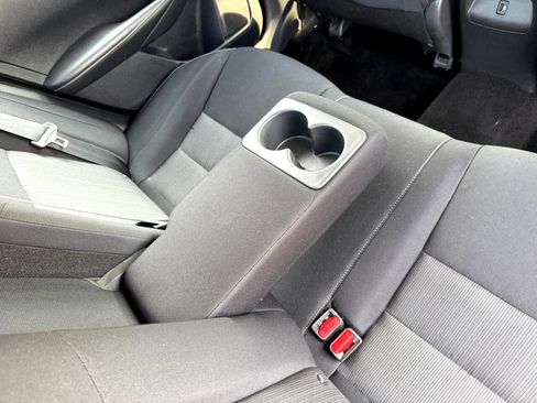 Used 2021 Nissan Sentra SV image 34