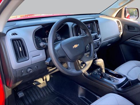 Used 2017 Chevrolet Colorado W/T RWD image 18